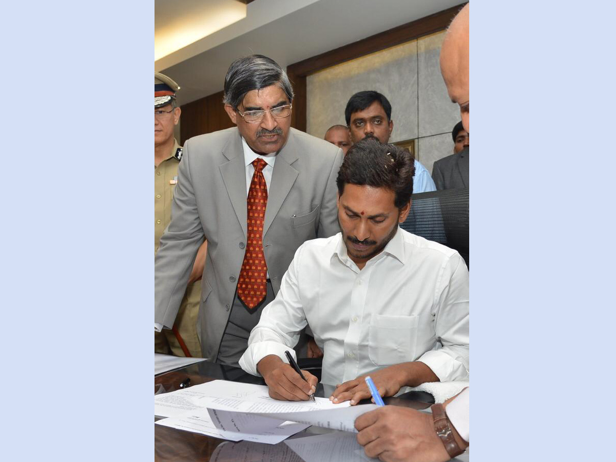 AP CM Jagan First Day in Secretariat in Amaravathi Photo Gallery - Sakshi9