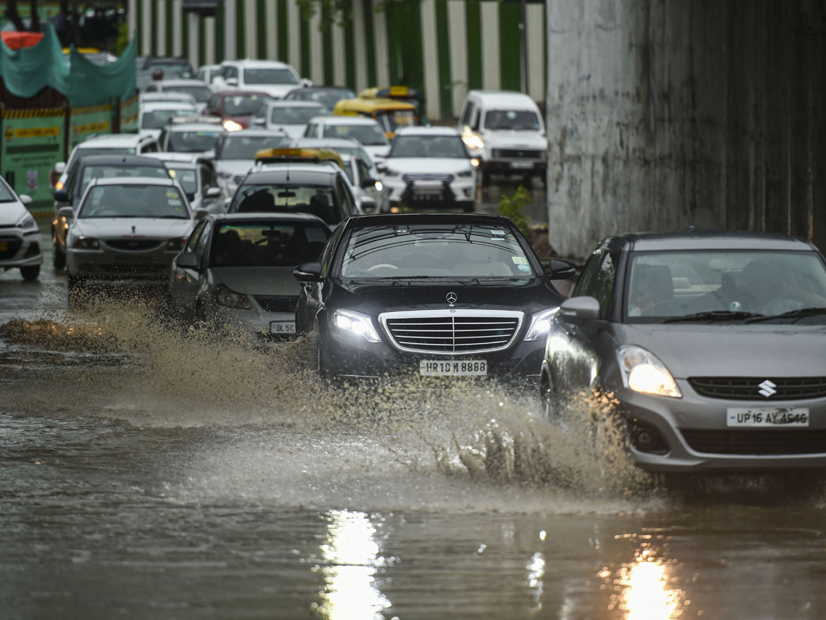  Heavy Rain In Delhi Photo Gallery - Sakshi8