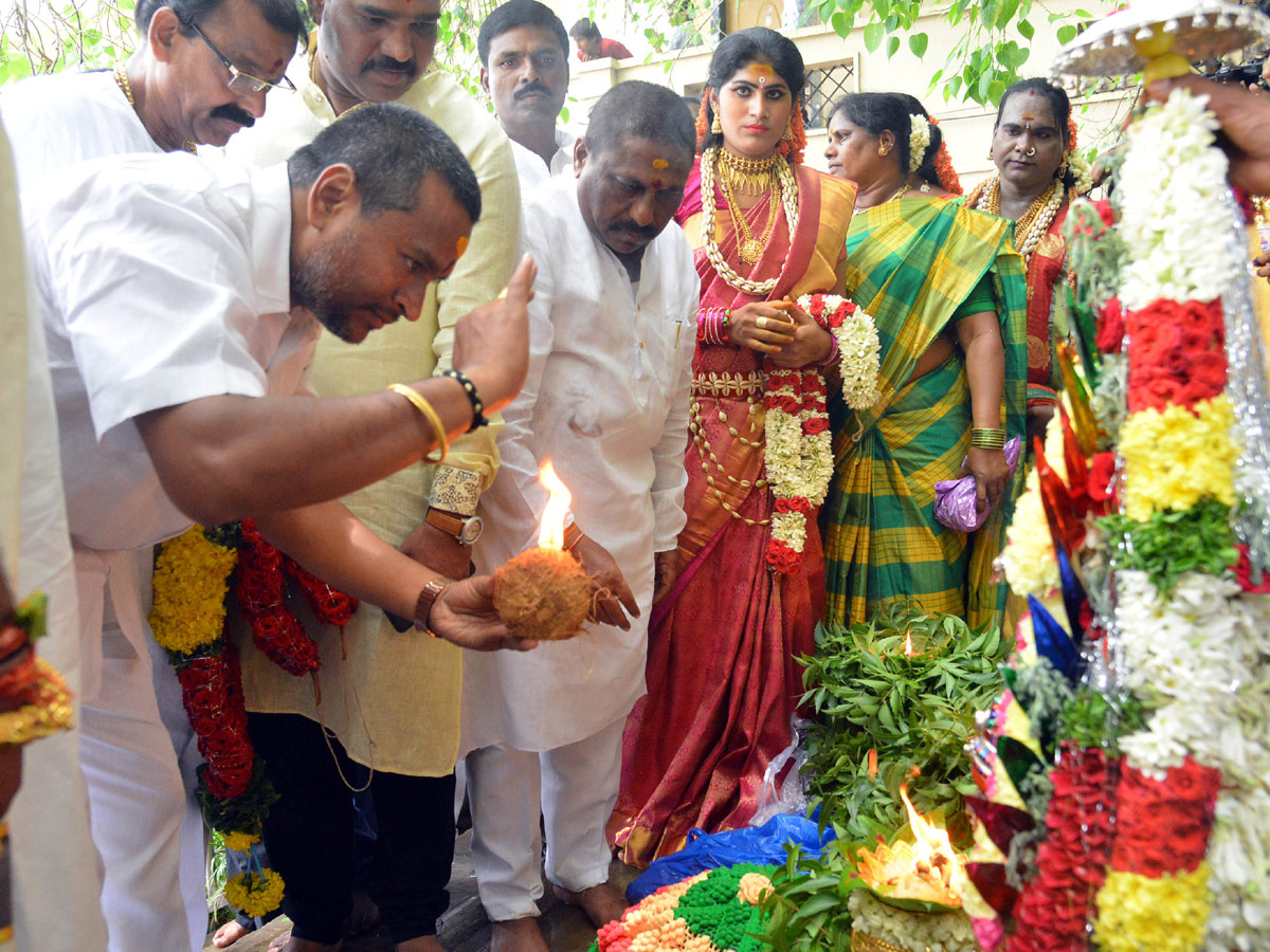 Bangaru Bonam For Vijayawada Kanaka Durga Photo Gallery - Sakshi11