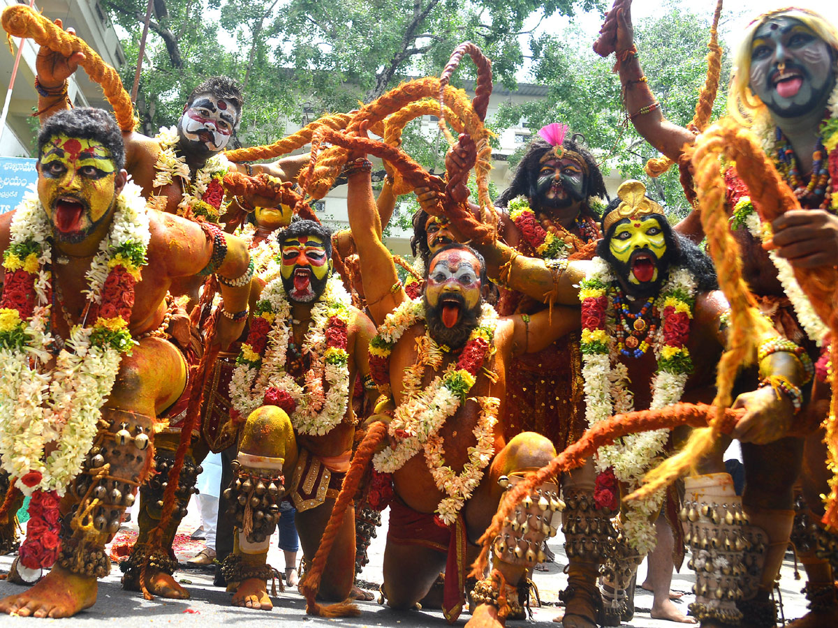 Bangaru Bonam For Vijayawada Kanaka Durga Photo Gallery - Sakshi4