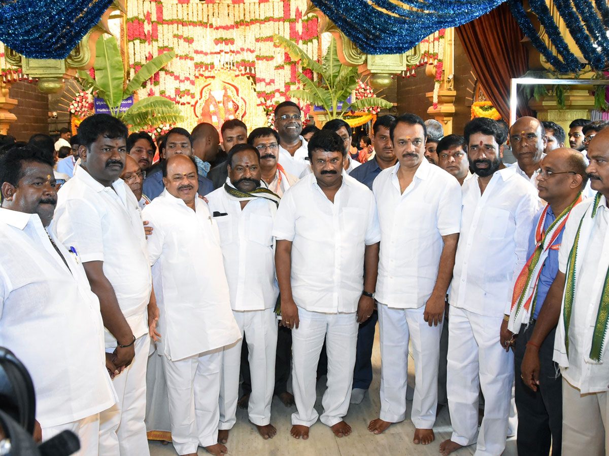 Guru Purnima Celebration in Hyderabad 2019 Photo Gallery - Sakshi4