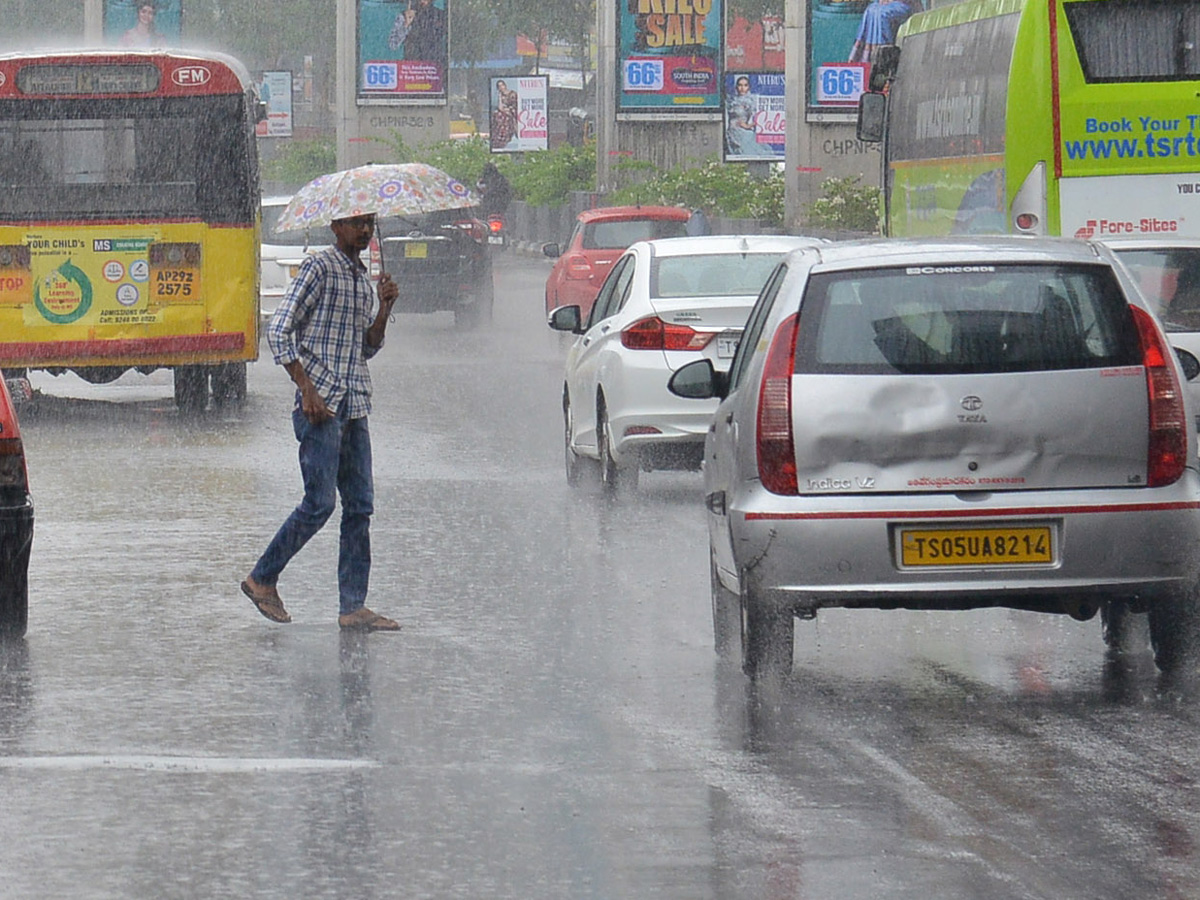 heavy rain in hyderabad Photo Gallery - Sakshi7