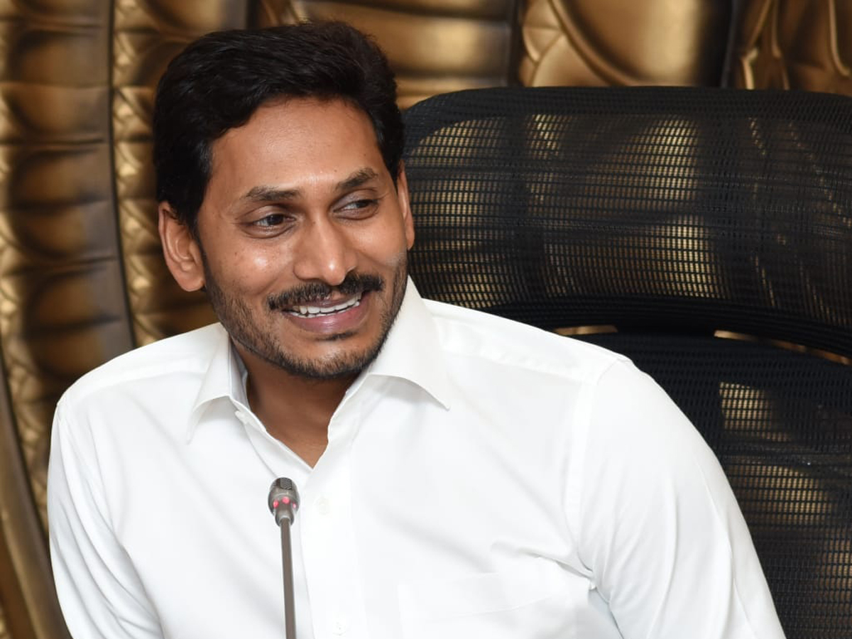 CM YS Jagan Holds Cabinet Meeting - Sakshi7