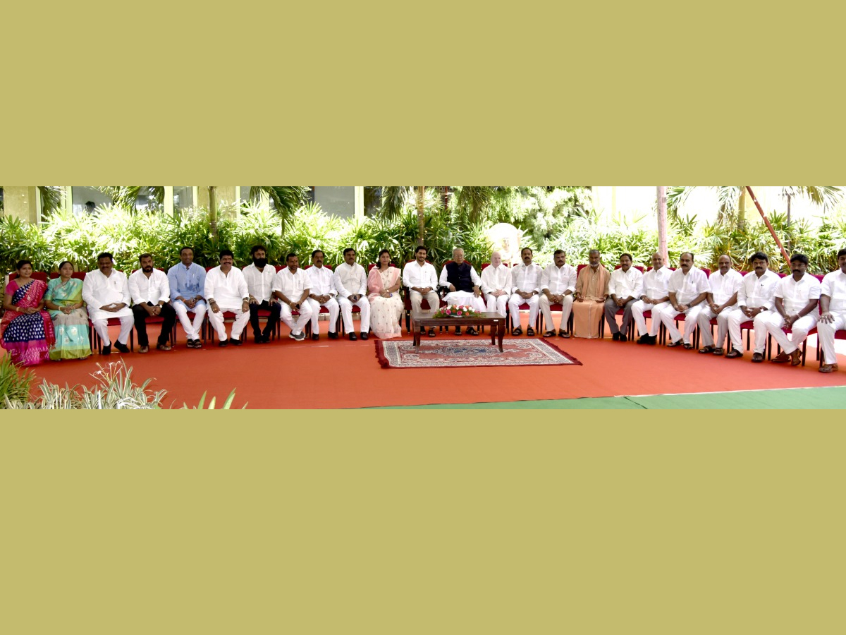 AP New Governor Bishwa Bhushan Swearing In Ceremony Photo Gallery - Sakshi14