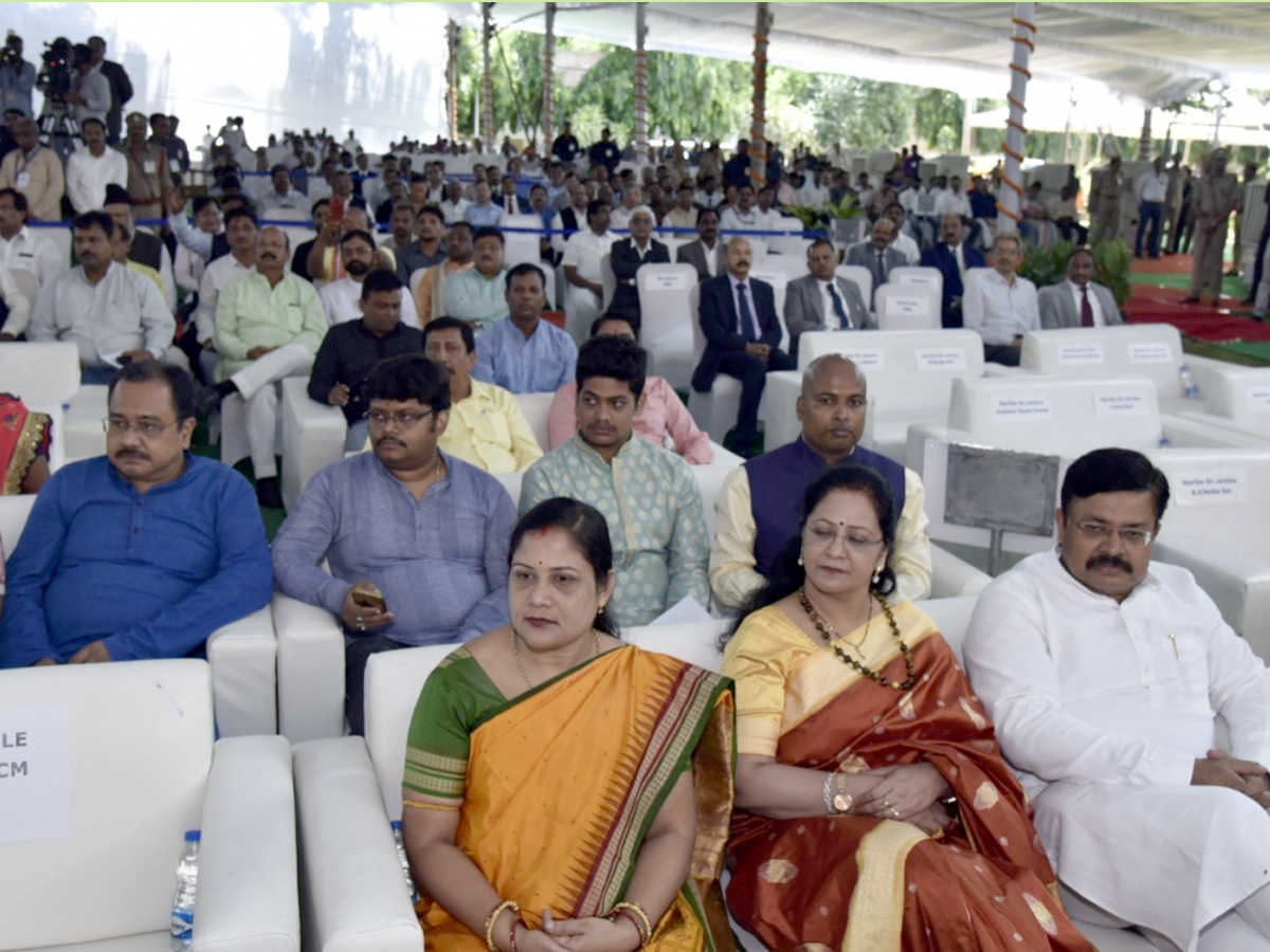 AP New Governor Bishwa Bhushan Swearing In Ceremony Photo Gallery - Sakshi5