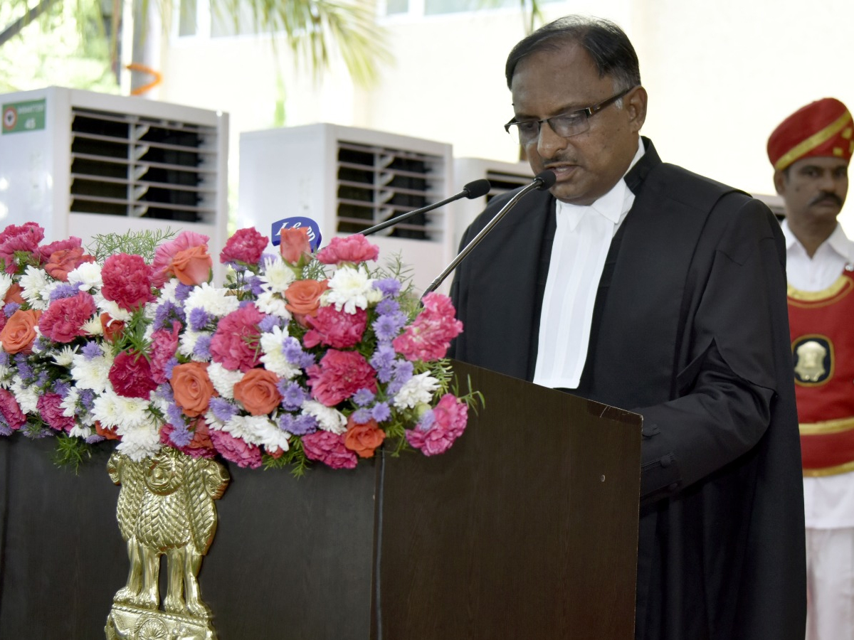 AP New Governor Bishwa Bhushan Swearing In Ceremony Photo Gallery - Sakshi6
