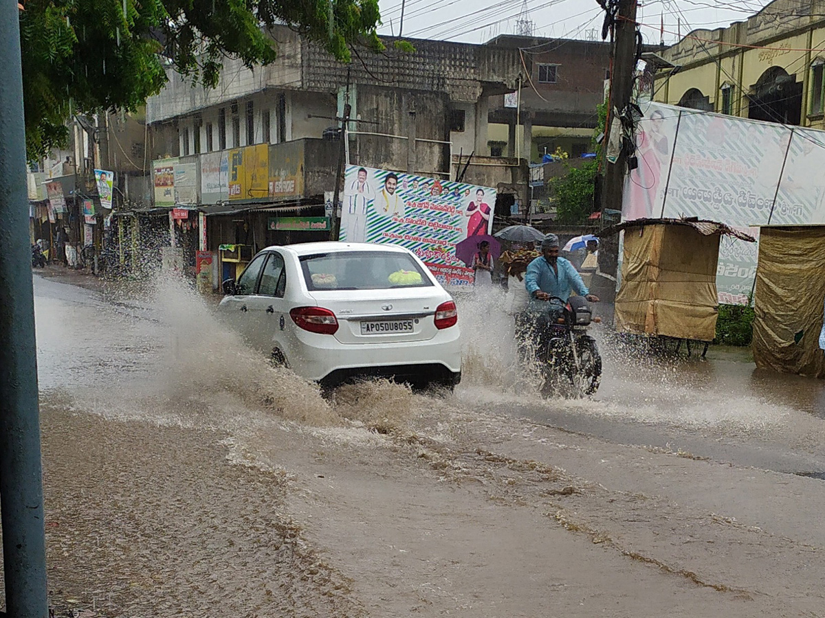 Heavy Rain in Andhra Pradesh Photo Gallery - Sakshi21