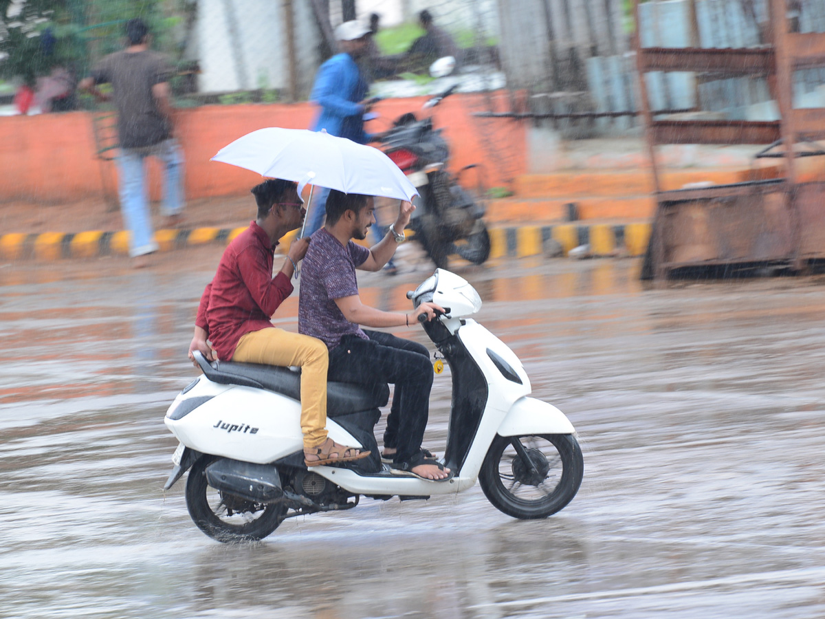 Heavy Rain in Andhra Pradesh Photo Gallery - Sakshi6