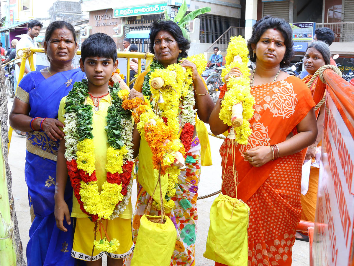 Thai poosam festival in Palani Murugan Temple Photo Gallery - Sakshi19