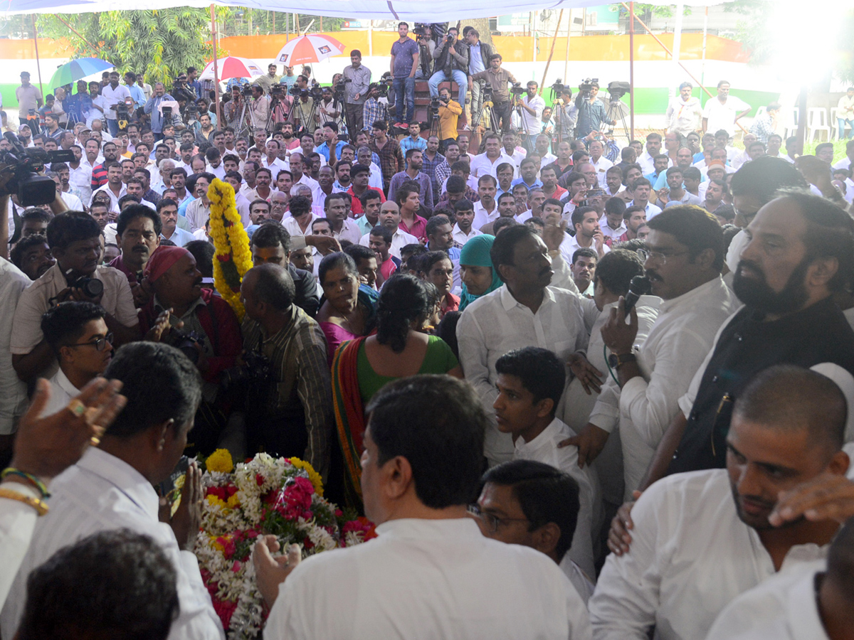 jaipal reddy funeral Photo Gallery - Sakshi9