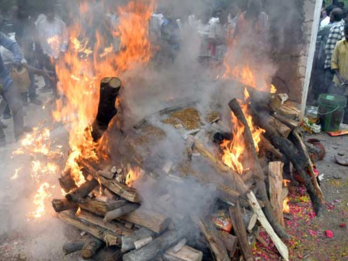 mukesh goud funeral Photo Gallery - Sakshi1