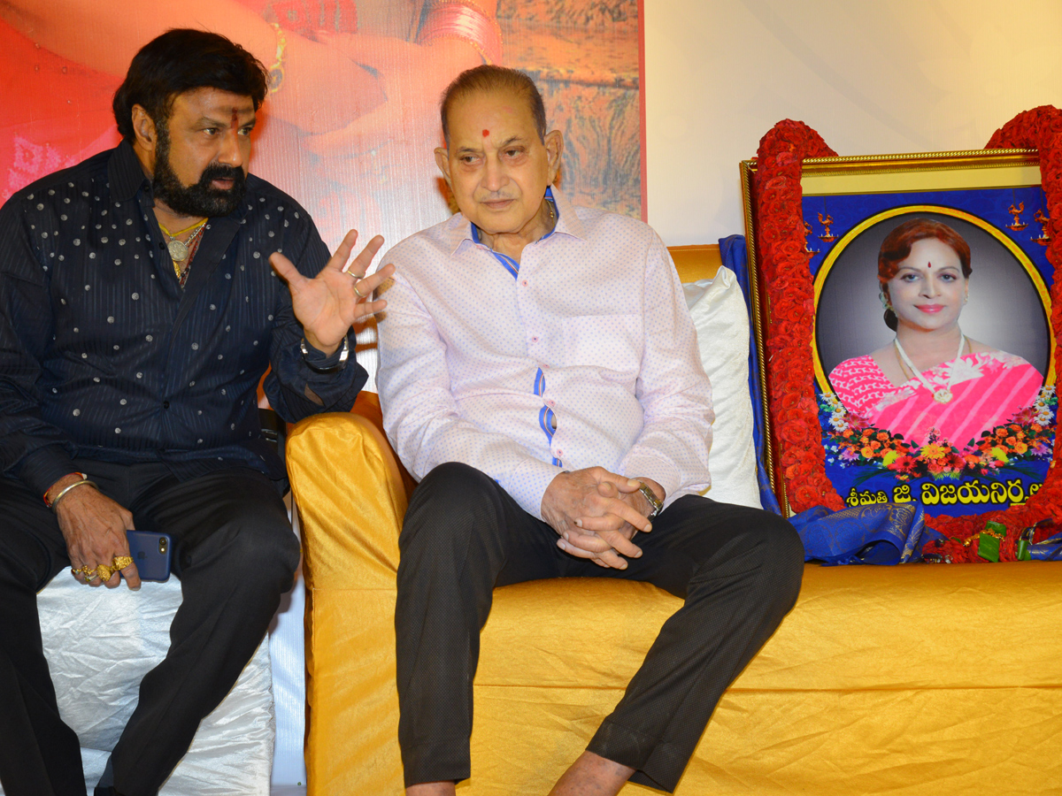 Vijaya Nirmala Gari Dasha Dina Karma In Sandhya Conventions Photo Gallery - Sakshi26