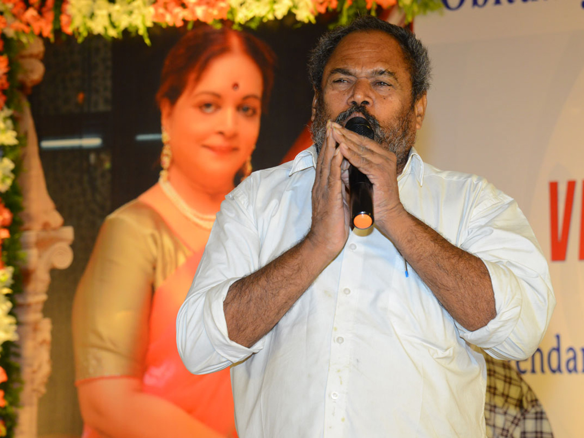 Vijaya Nirmala Gari Dasha Dina Karma In Sandhya Conventions Photo Gallery - Sakshi4