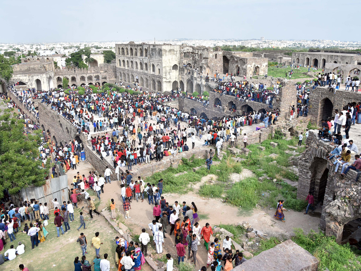 Bonalu festival kicks off at Golconda Fort Photo Gallery - Sakshi5