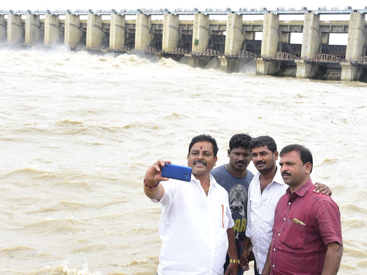 Best photos of The Week in AP and Telangana August 11-08-2019 to August 18-08- 2019 - Sakshi47