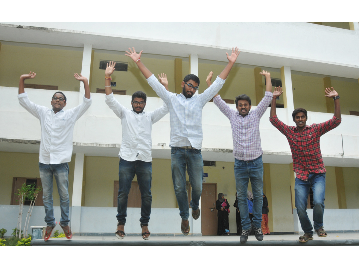 Best photos of The Week in AP and Telangana August 11-08-2019 to August 18-08- 2019 - Sakshi11