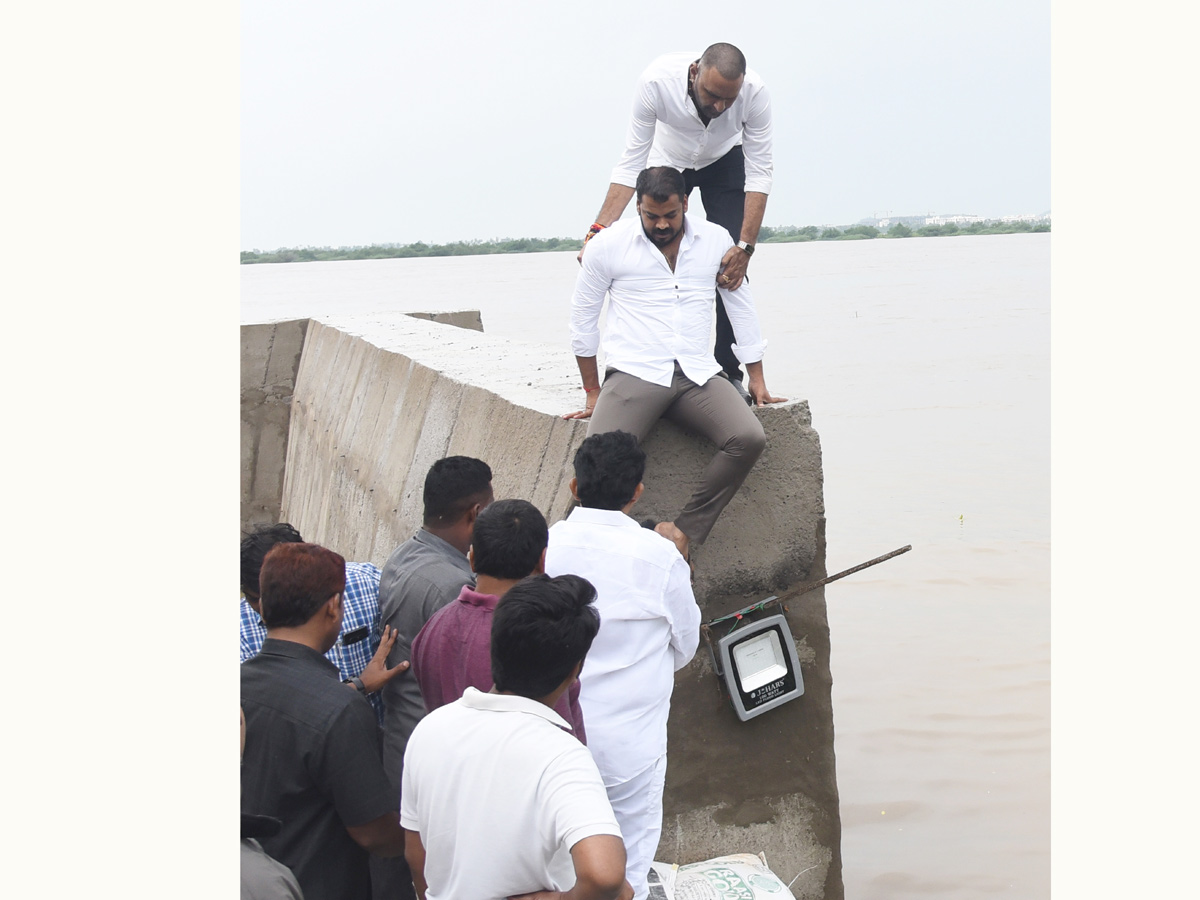 Best Photos of The Week in AP and Telangana August 25-08-2019 to september 01-09- 2019 - Sakshi24