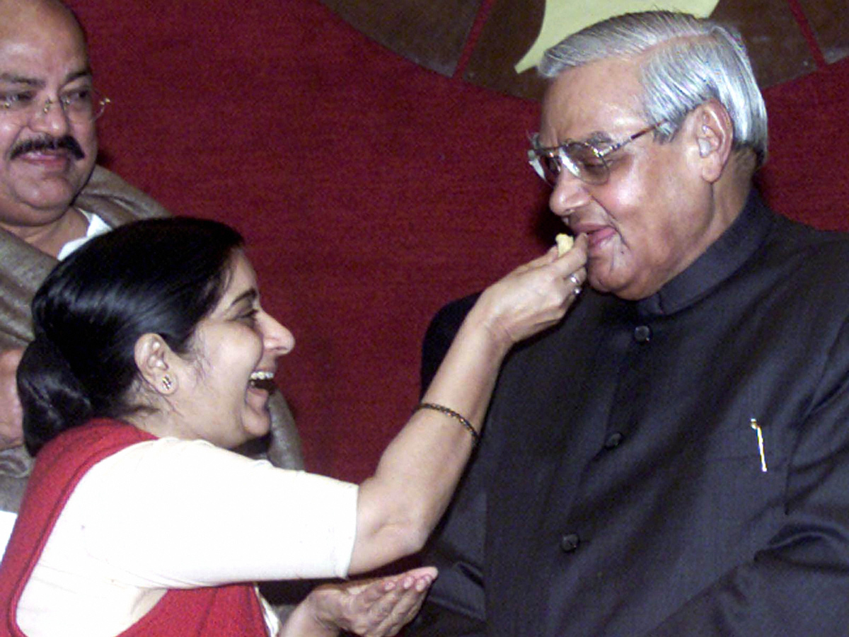 Sushma Swaraj passes away Photo Gallery - Sakshi15