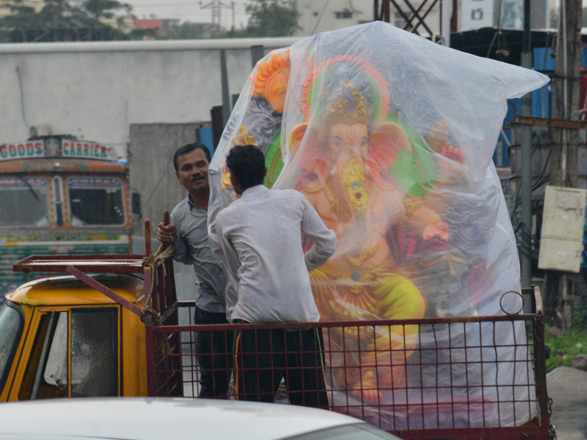 Heavy Rain in Hyderabad Photo Gallery - Sakshi22