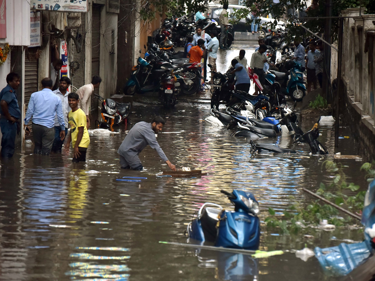 Heavy Rain in Hyderabad Photo Gallery - Sakshi2