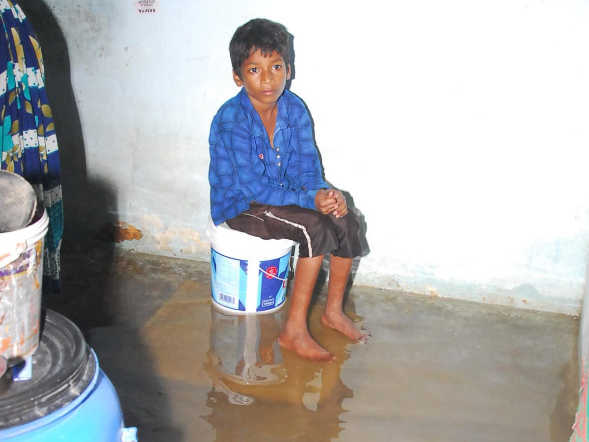 Heavy Rain in Hyderabad Photo Gallery - Sakshi27