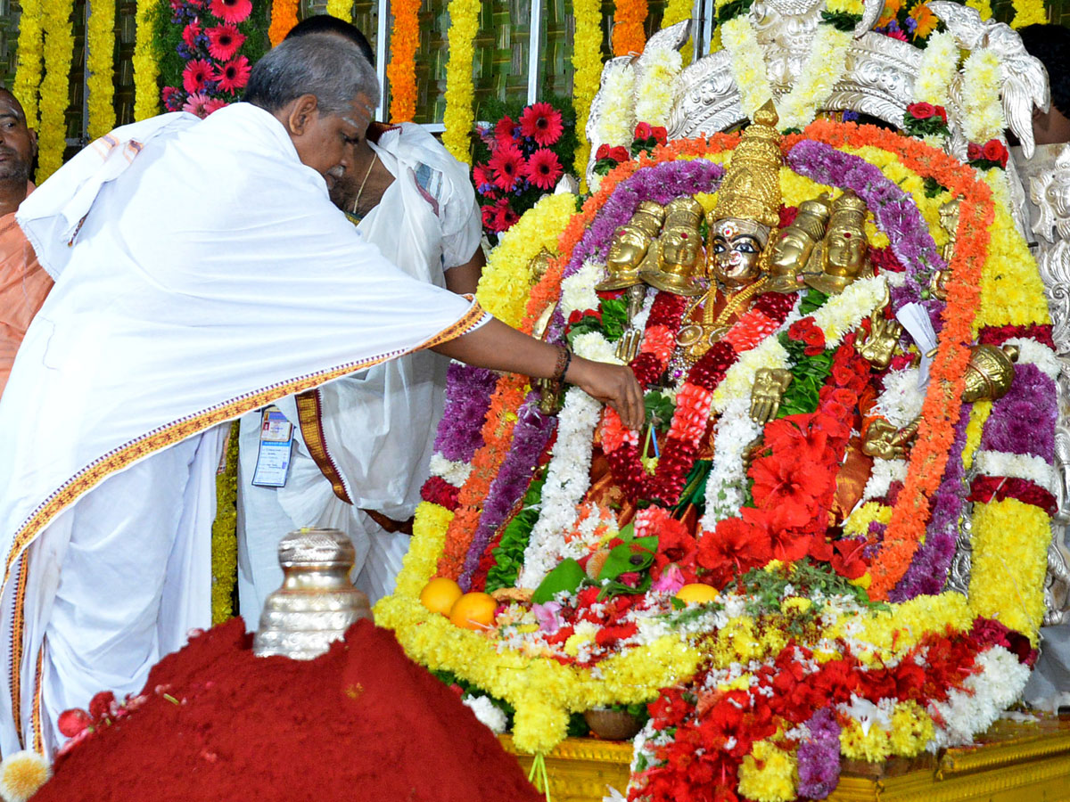 Sharan Navaratri Celebrations in Vijayawada Photo Gallery - Sakshi28