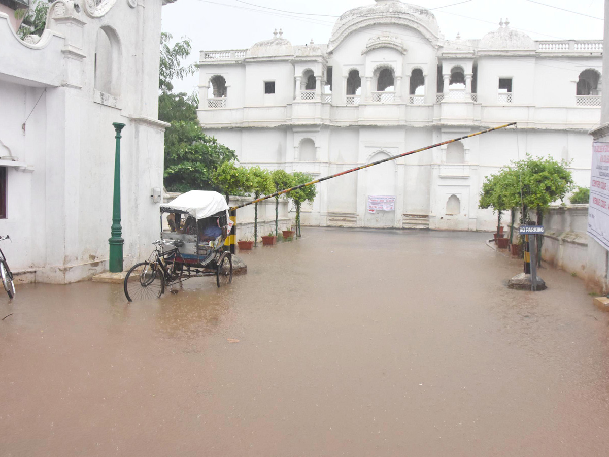 Heavy Rain in Andhra Pradesh Photo Gallery - Sakshi12