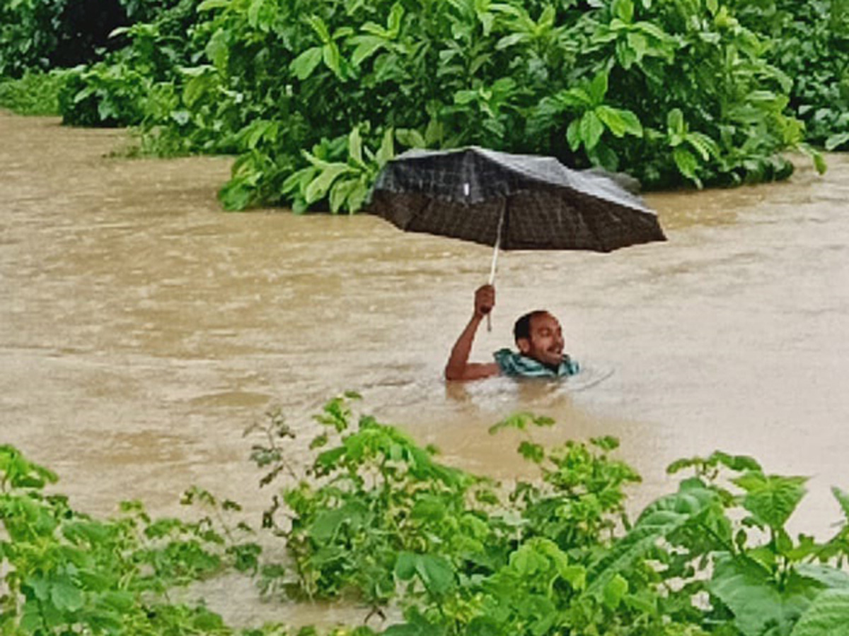 Heavy Rain in Andhra Pradesh Photo Gallery - Sakshi15
