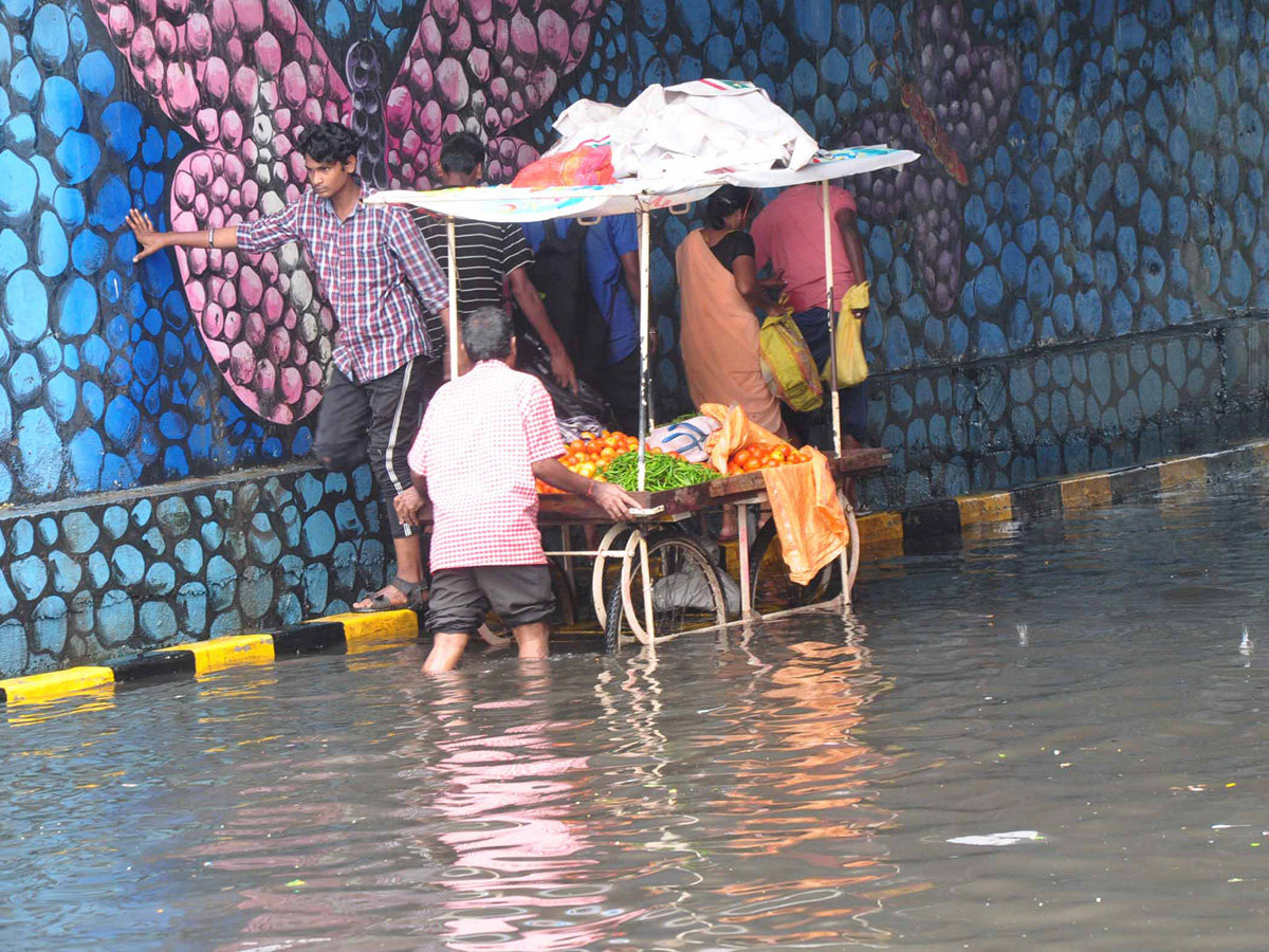 Heavy Rain in Andhra Pradesh Photo Gallery - Sakshi38