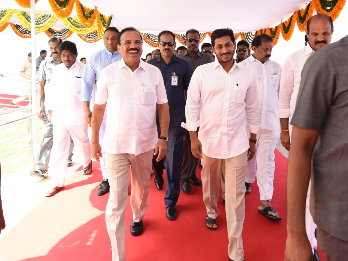 YS Jagan Mohan Reddy To Launch Cipet Buildings At Surampally - Sakshi14
