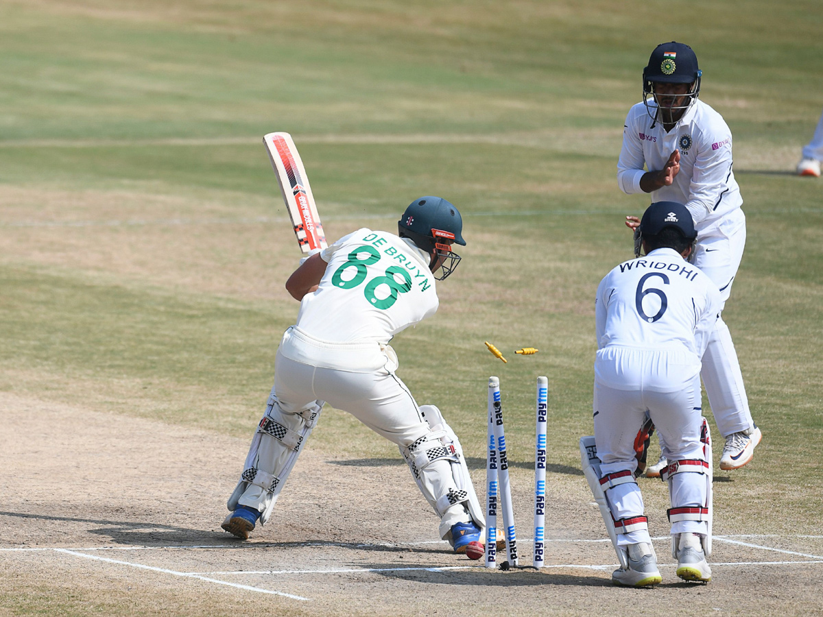India beat South Africa by 203 runs Photo Gallery - Sakshi20