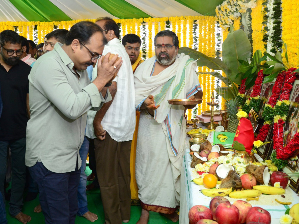 VV Vinayak In And As Seenayya In Dil Raju Production Launched Photo Gallery - Sakshi17