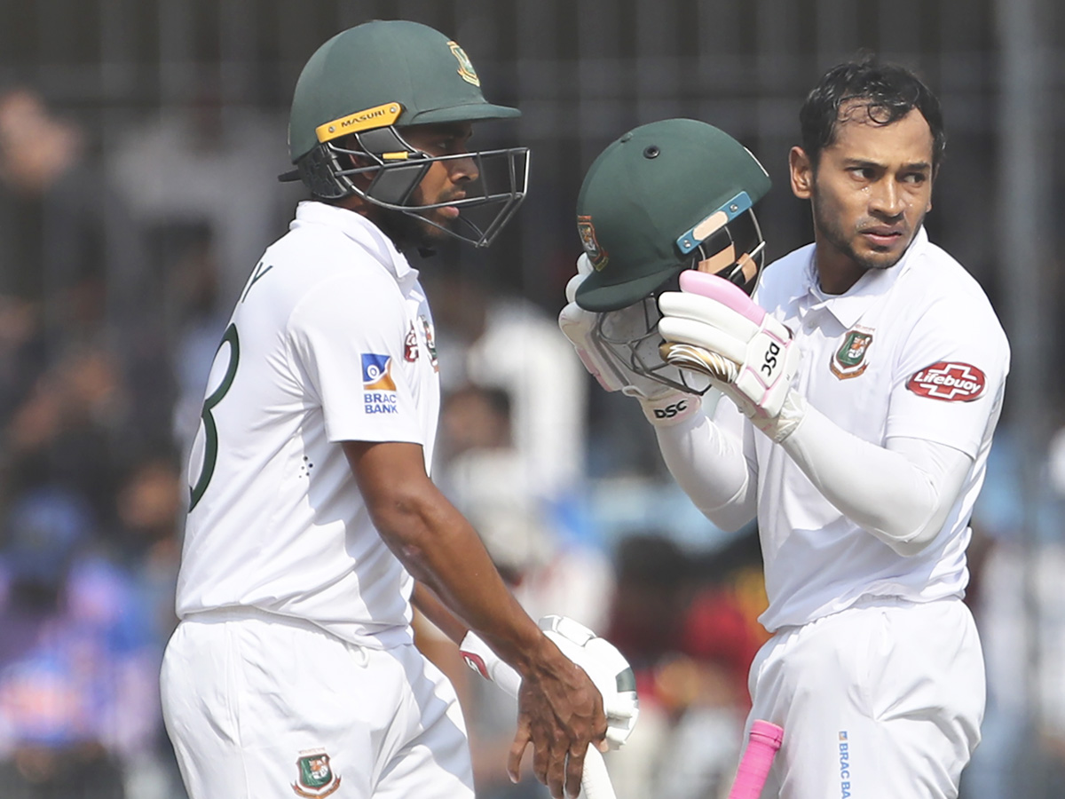 India win first Test against Bangladesh by an innings 130 runs Photo Gallery - Sakshi10