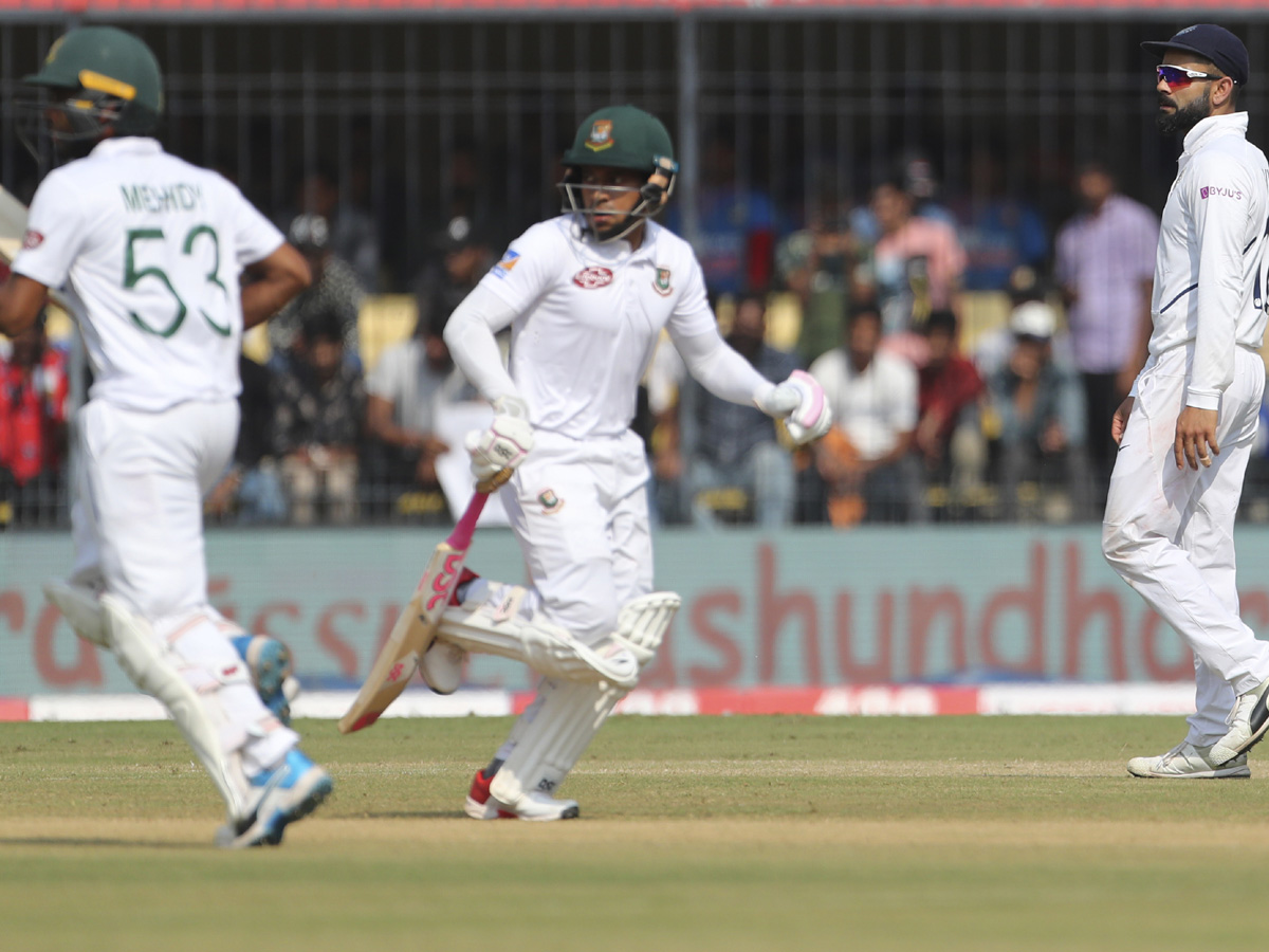 India win first Test against Bangladesh by an innings 130 runs Photo Gallery - Sakshi12