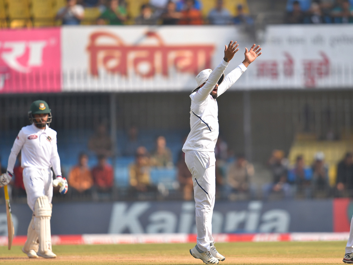 India win first Test against Bangladesh by an innings 130 runs Photo Gallery - Sakshi17