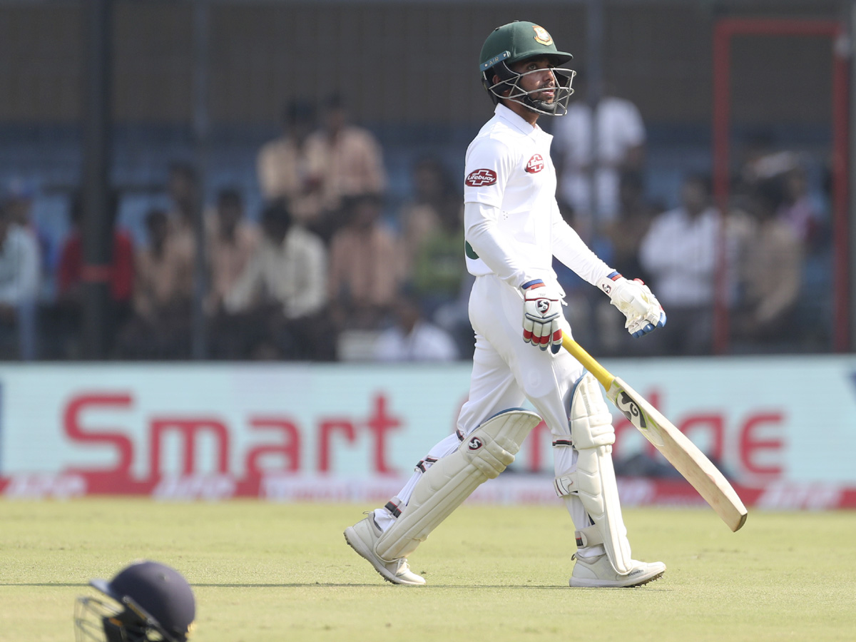 India win first Test against Bangladesh by an innings 130 runs Photo Gallery - Sakshi18