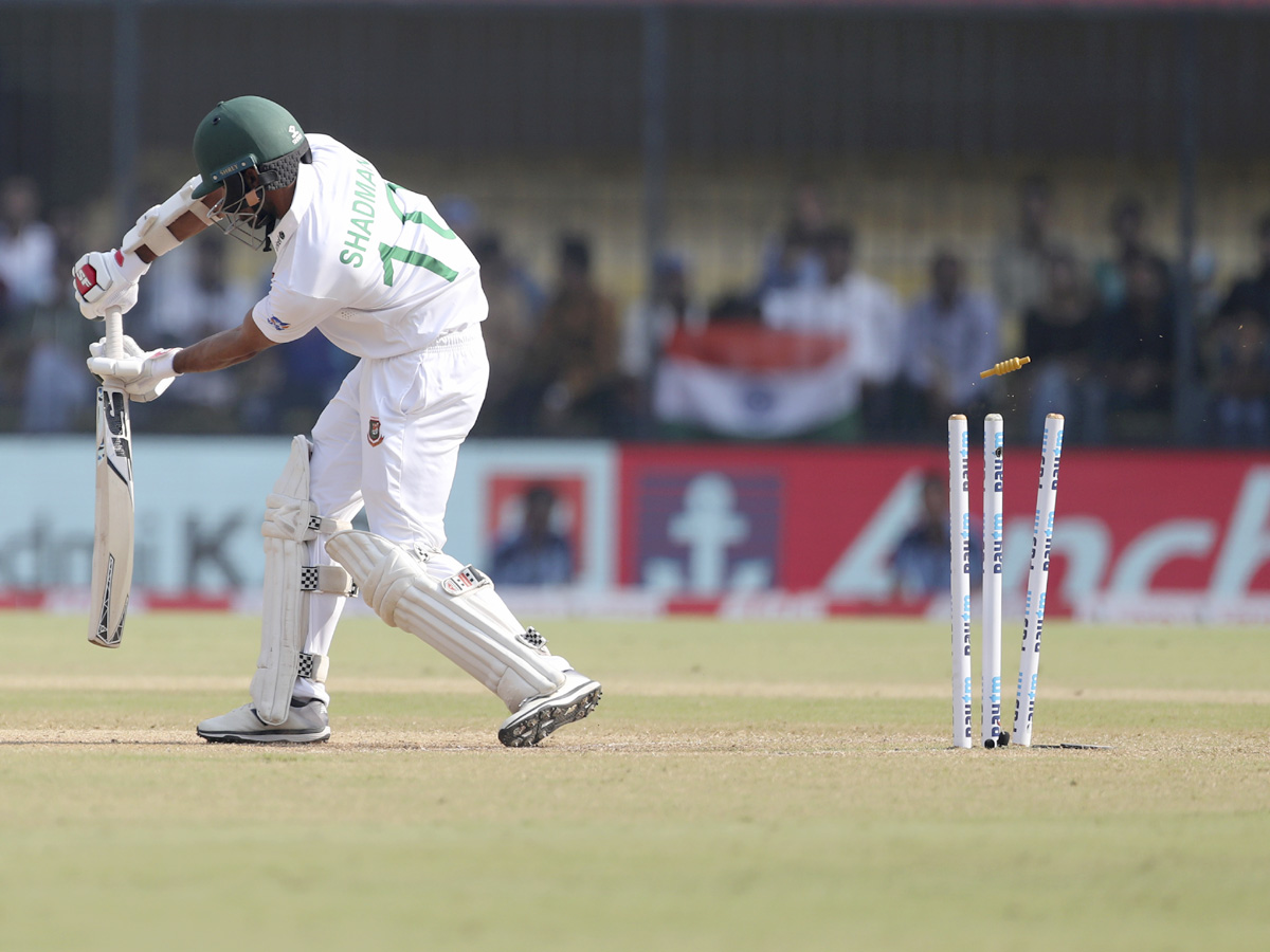 India win first Test against Bangladesh by an innings 130 runs Photo Gallery - Sakshi21