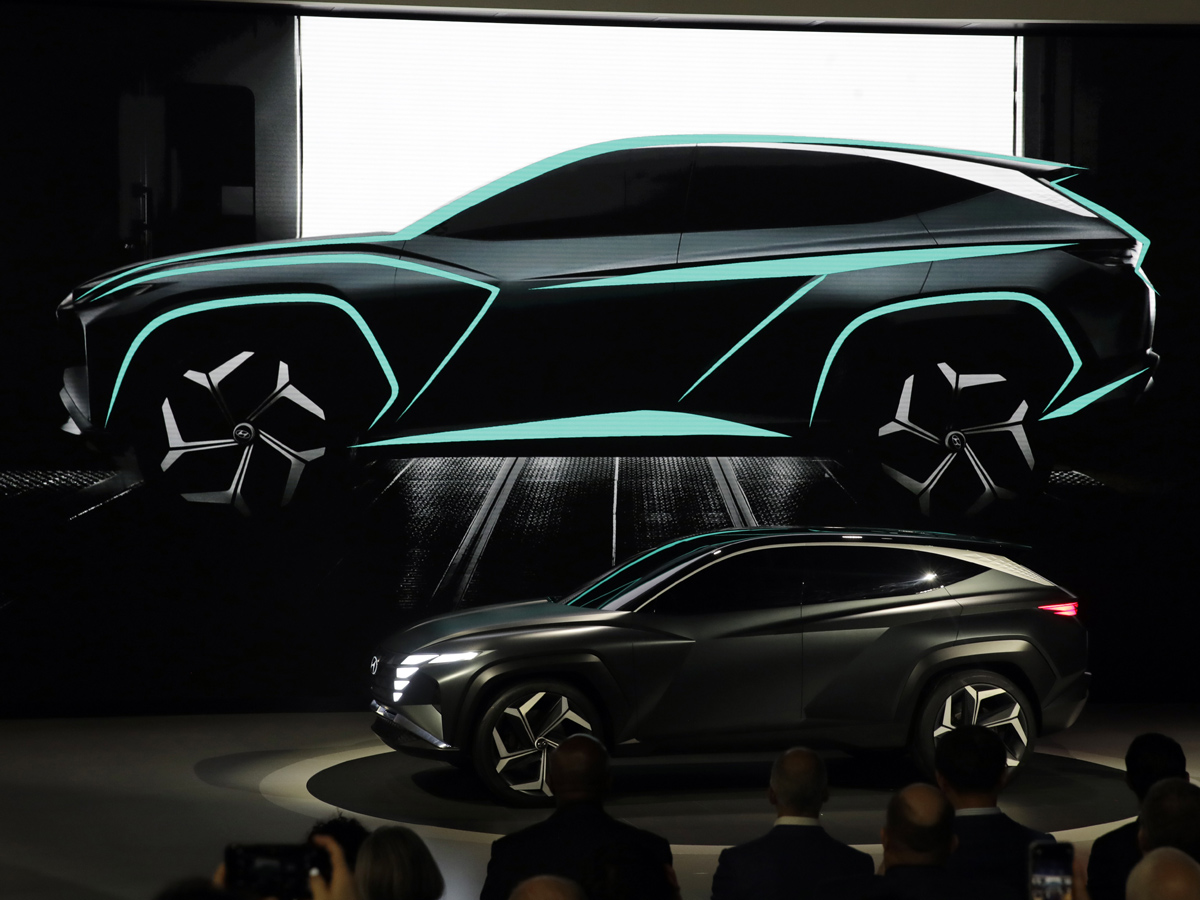 2020 Genesis G90 Debuts at 2019 LA Auto Show Photo Gallery - Sakshi10