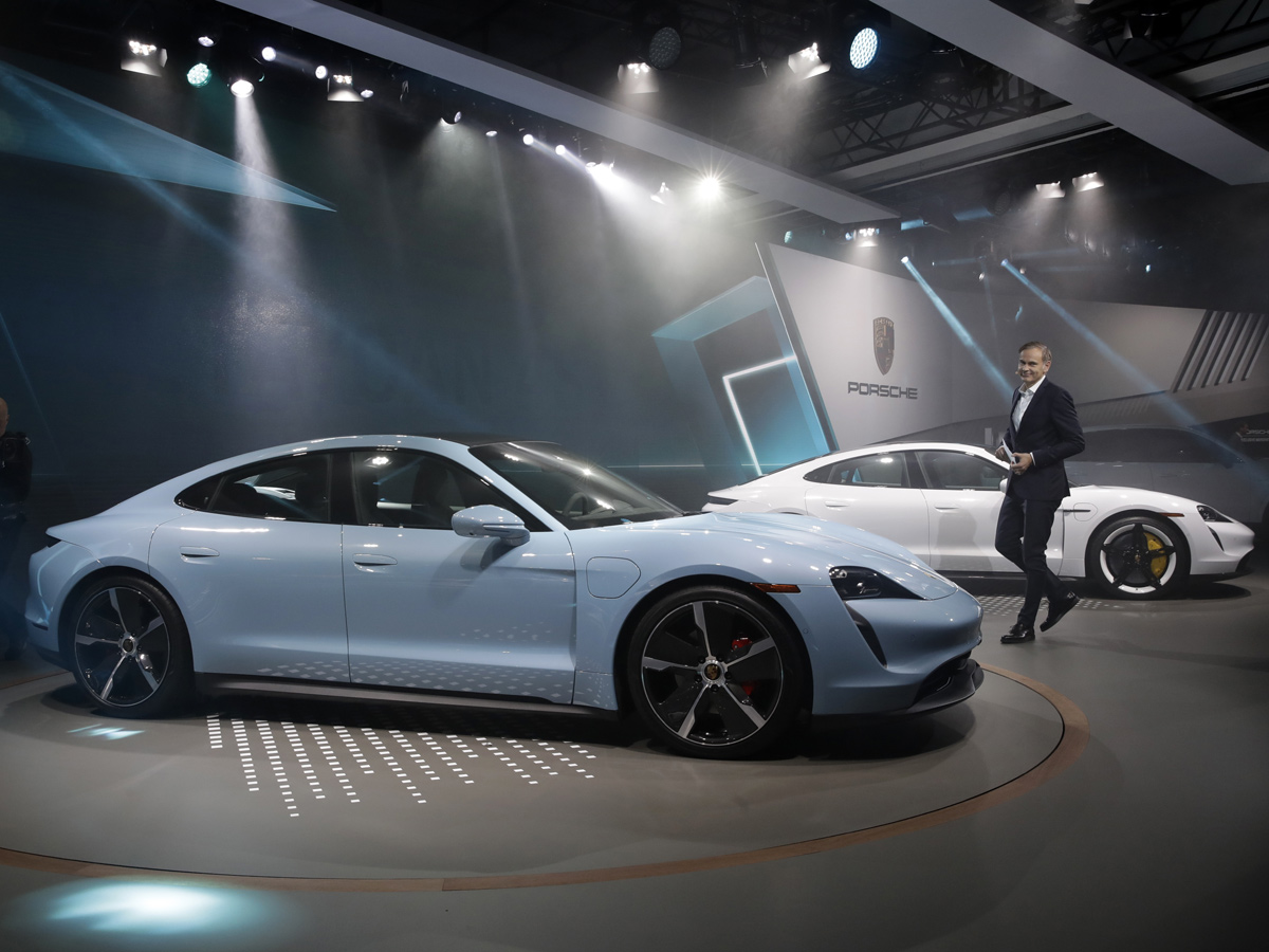 2020 Genesis G90 Debuts at 2019 LA Auto Show Photo Gallery - Sakshi13