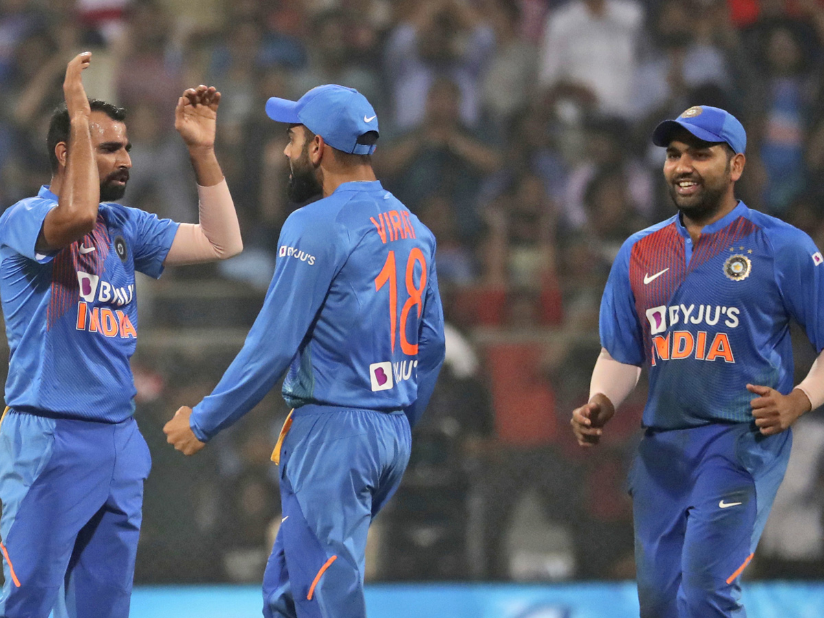 Batsmen dazzle as India Clinch Series With 67 Run Win - Sakshi6