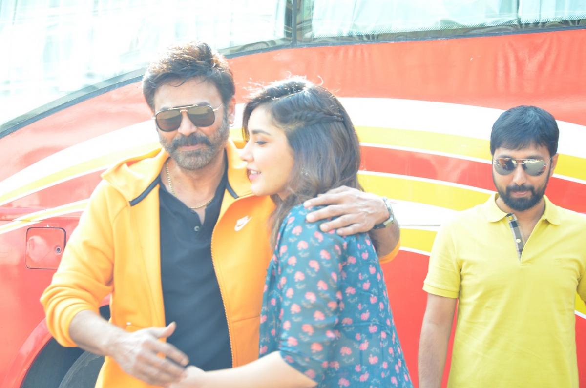 Venky Mama Team Interactive Press Meet Photo Gallery - Sakshi10