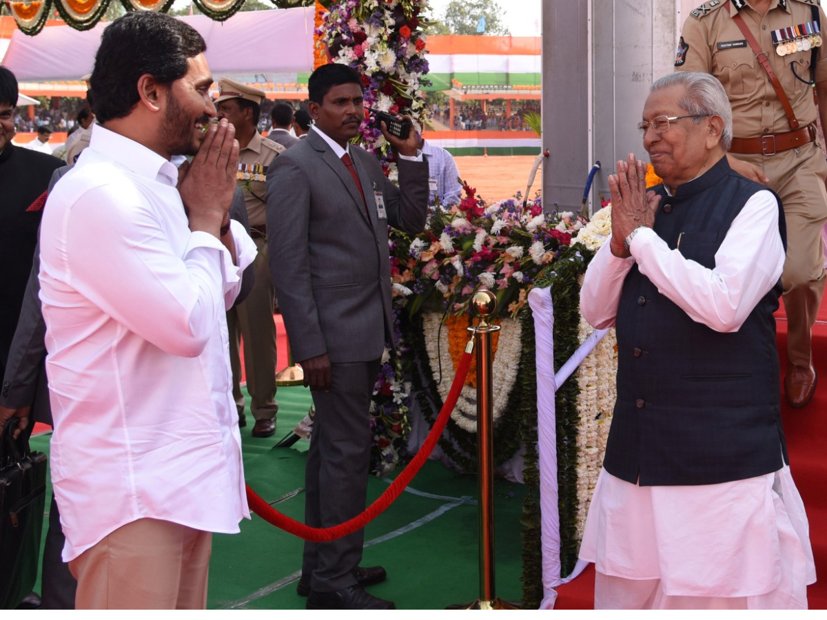 AP Governor Biswabhusan Harichandan Republic Day Celebrations In Vijayawada - Sakshi42