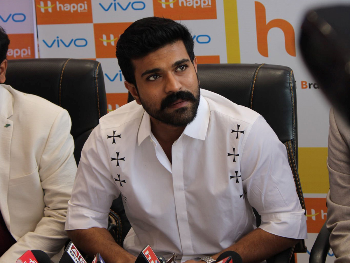 Ram Charan Launches Happi Mobiles At Vijayawada Photo Gallery - Sakshi16
