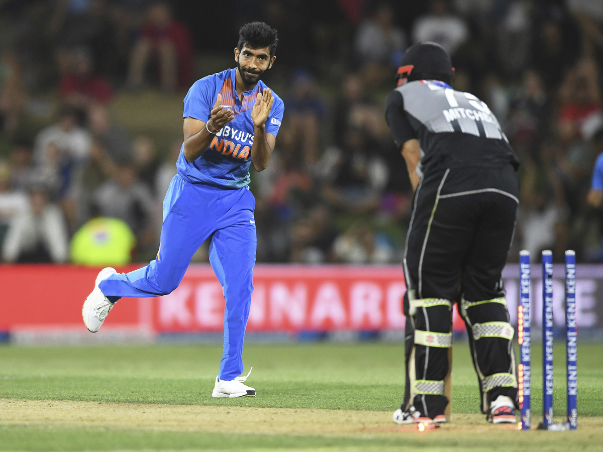 India beat New Zealand by 5 wickets, claim series 5-0 Photo Gallery - Sakshi10