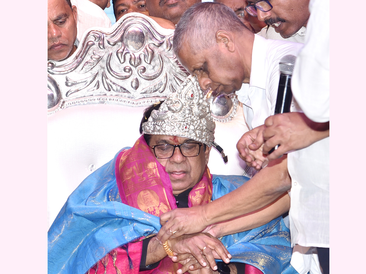 jeevan saphalya puraskar award presented for brahmanandam - Sakshi12