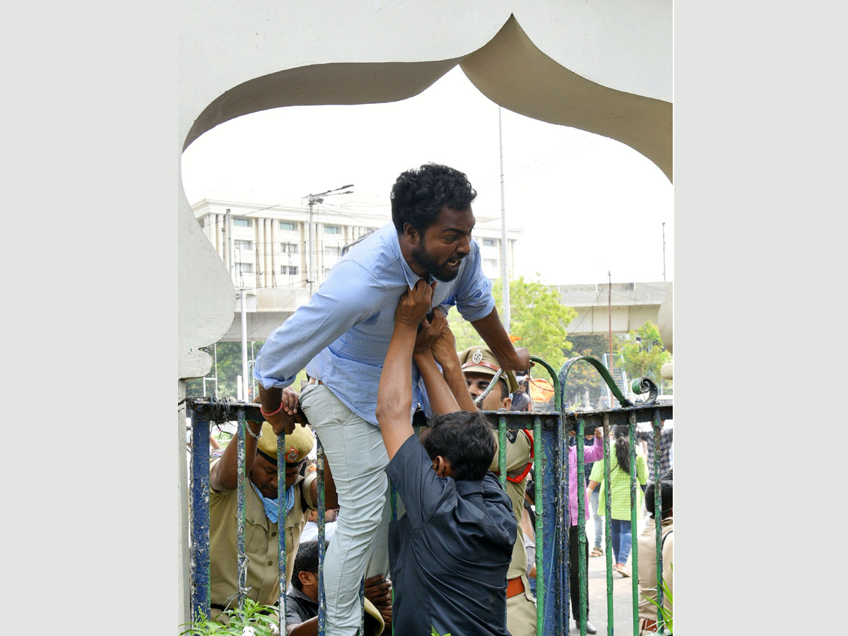 Best photos of the week march 22 to 29,2020 - Sakshi16