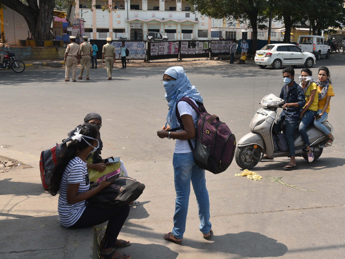 Lockdown Effect On the Telugu States Photo Gallery - Sakshi11