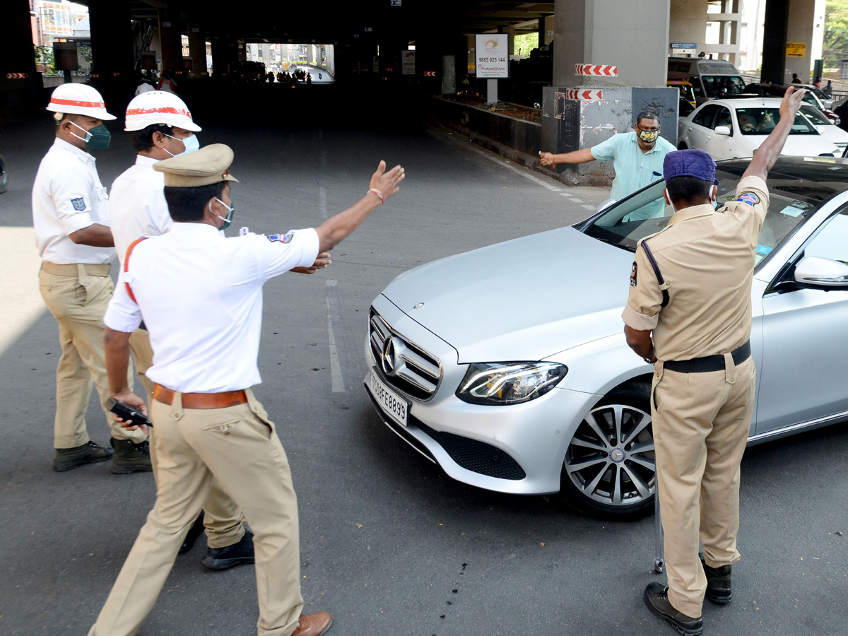 Lockdown Effect On the Telugu States Photo Gallery - Sakshi23