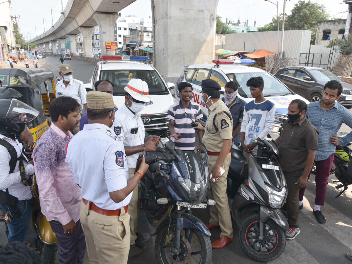 Lockdown Effect On the Telugu States Photo Gallery - Sakshi8
