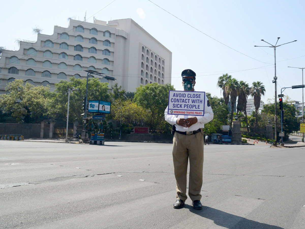 Best photos of the week march 29 to 05,2020 April - Sakshi13